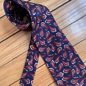 Joseph Abboud Navy/ Red Paisley Tie 👔 3.75”W x 58.5”L